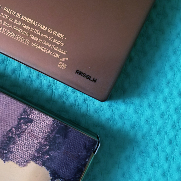 Urban Decay Naked Honey eyeshadow palette NIB - Picture 7 of 8